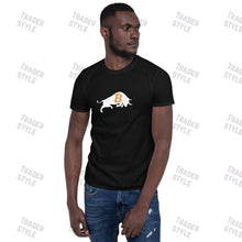 Load image into Gallery viewer, Bitcoin Bull shirt fit and comfort

