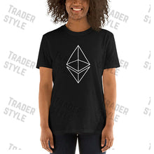 Load image into Gallery viewer, Ethereum outline logo t-shirt detail
